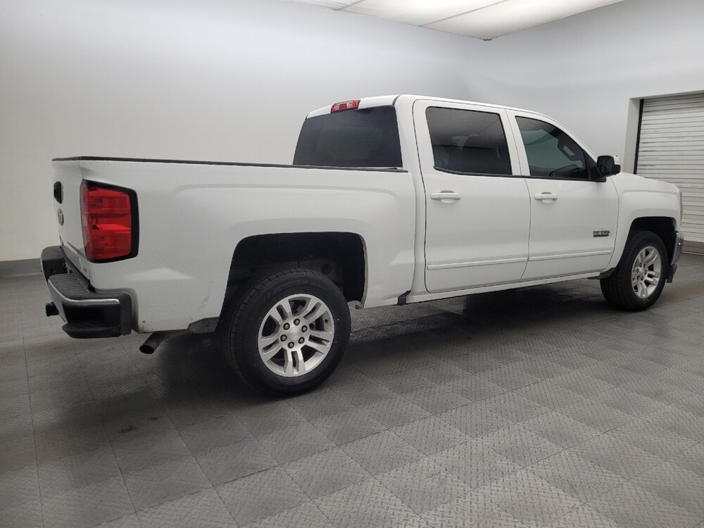2018 Chevrolet Silverado 1500 in Glendale, AZ 85301 - 18133621 10
