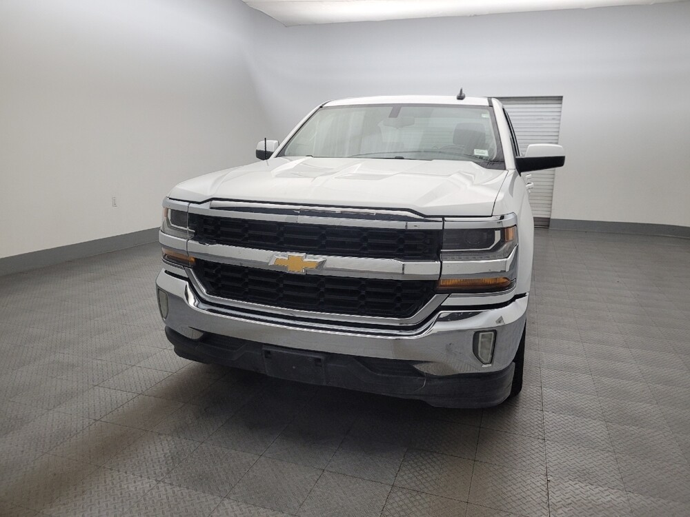 2018 Chevrolet Silverado 1500 in Glendale, AZ 85301 - 18133621 15