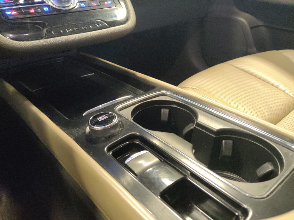 2020 Lincoln Corsair in Glendale, AZ 85301 - 18133623 26