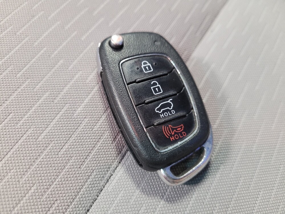 2019 Hyundai Tucson in Phoenix, AZ 85015 - 18133624 32