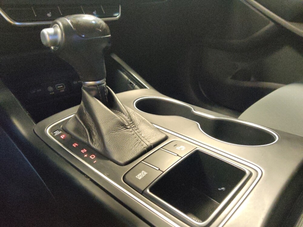 2018 Kia Sorento in Mesa, AZ 85210 - 18133629 26