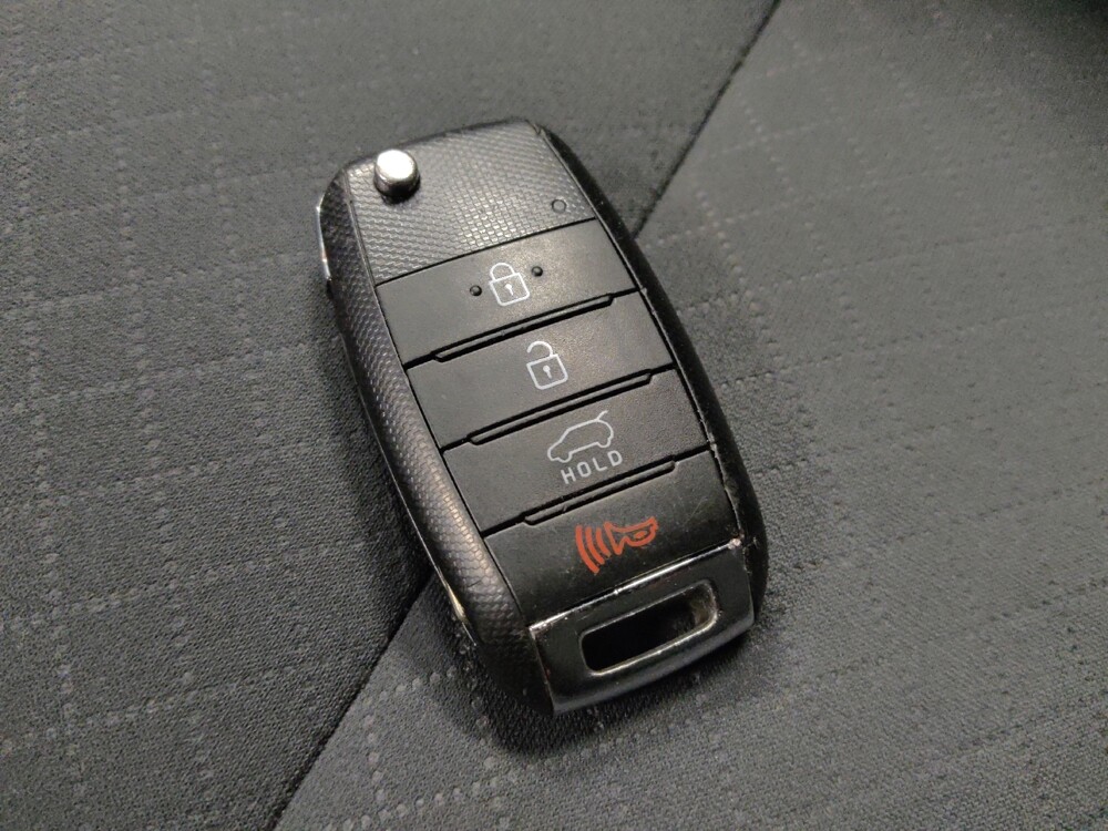 2018 Kia Sorento in Mesa, AZ 85210 - 18133629 32