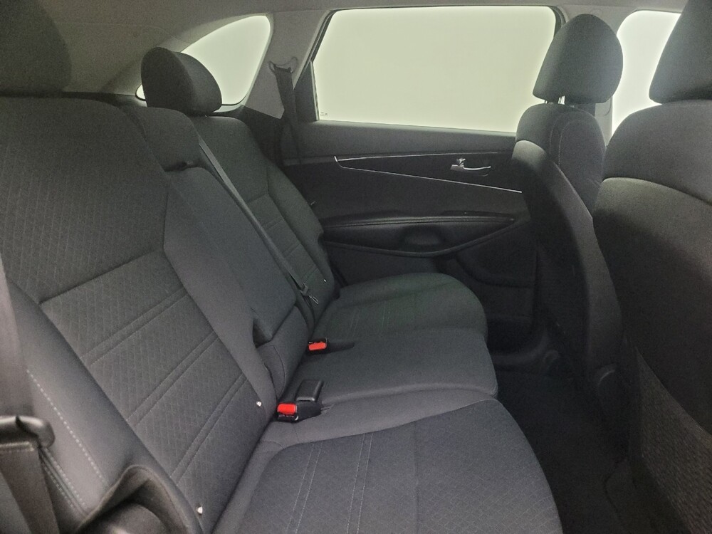 2018 Kia Sorento in Mesa, AZ 85210 - 18133629 19