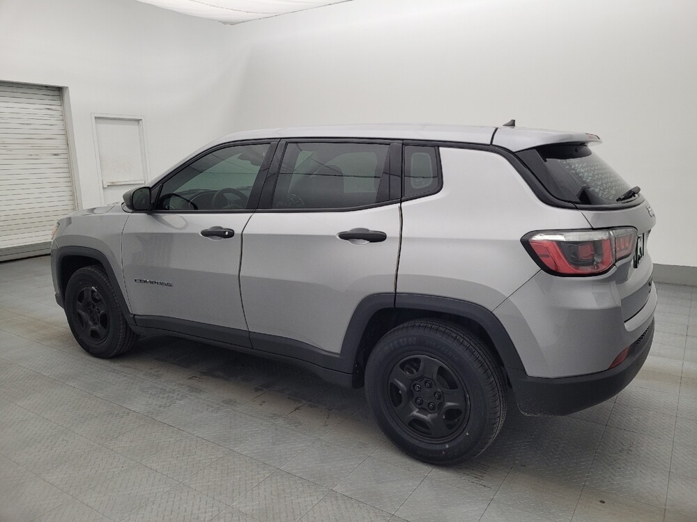 2018 Jeep Compass in Baton Rouge, LA 70816 - 18133639 3