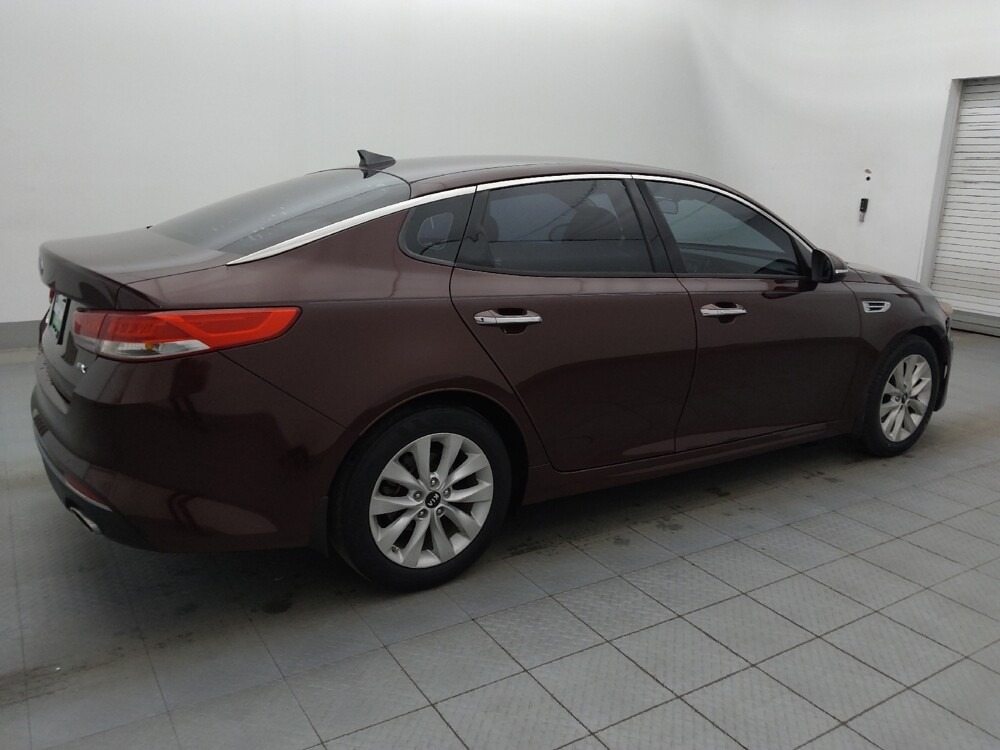 2016 Kia Optima in Metairie, LA 70006 - 18133641 10