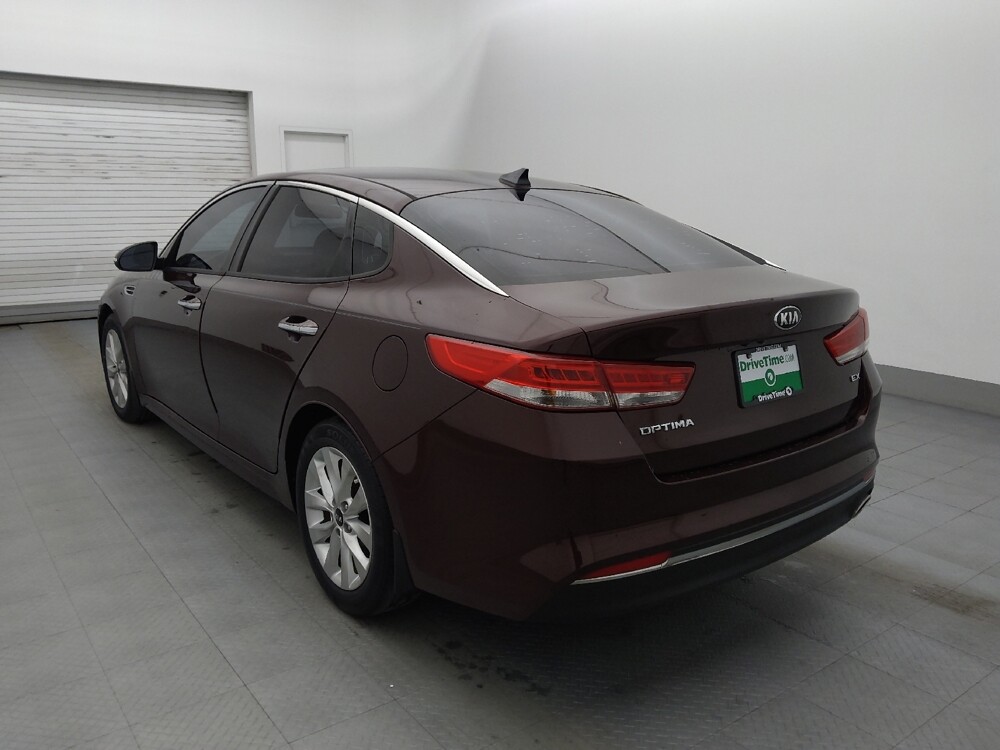 2016 Kia Optima in Metairie, LA 70006 - 18133641 5