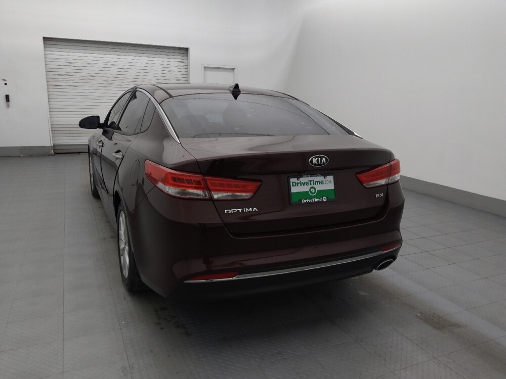 2016 Kia Optima in Metairie, LA 70006 - 18133641 6