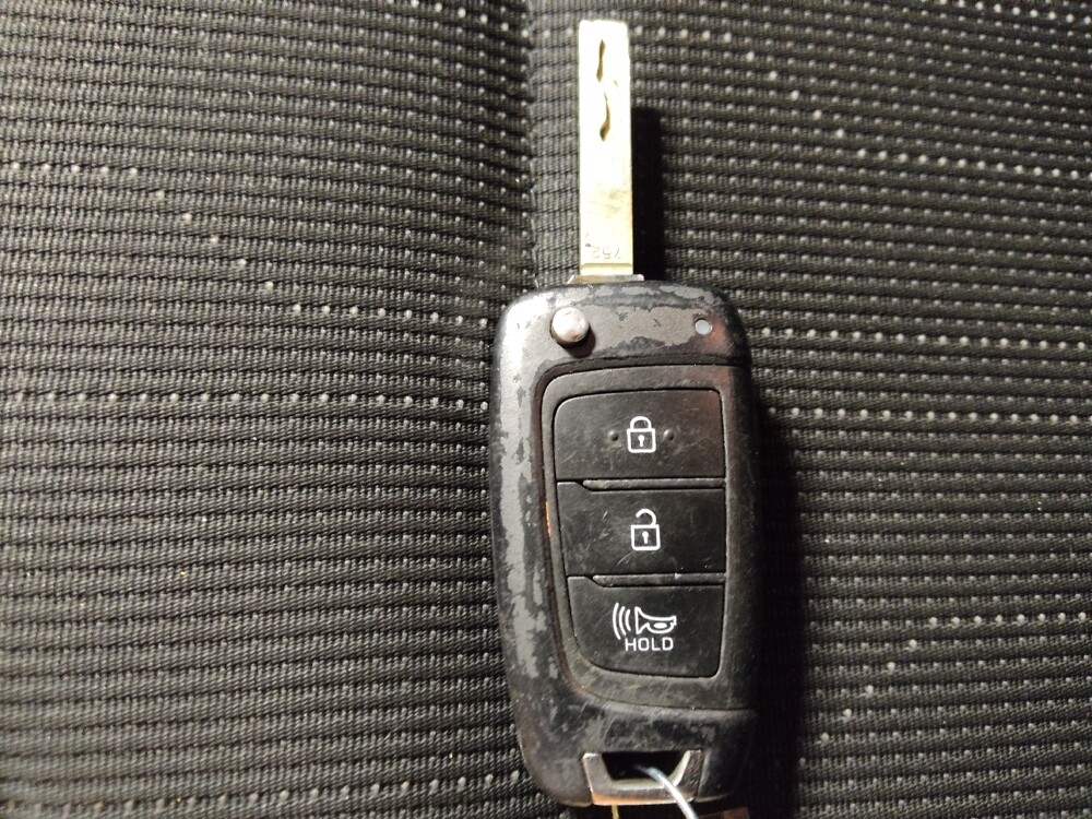 2022 Hyundai Venue in Baton Rouge, LA 70816 - 18133662 32