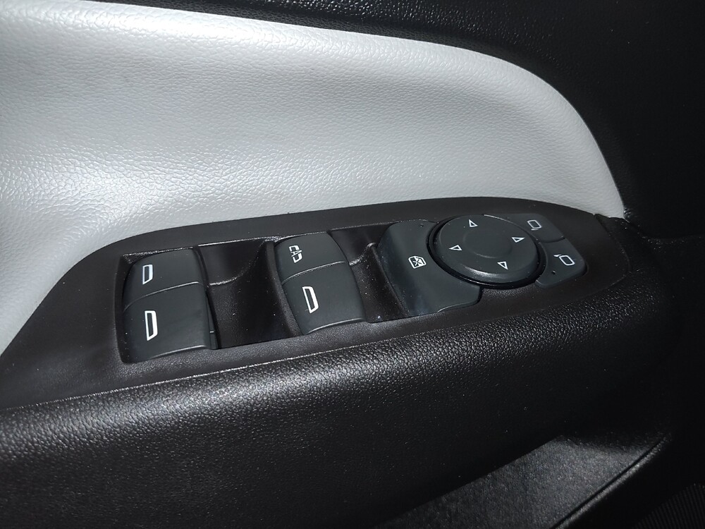 2020 Chevrolet Equinox in Knoxville, TN 37923 - 18133663 27