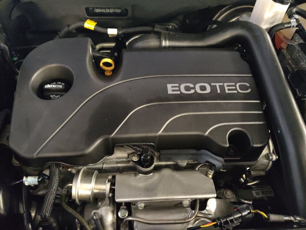 2020 Chevrolet Equinox in Knoxville, TN 37923 - 18133663 30