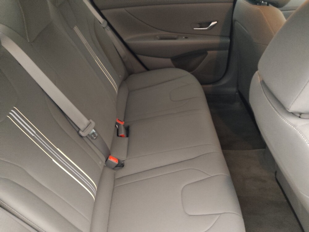 2023 Hyundai Elantra in Lakeland, FL 33815 - 18133664 19