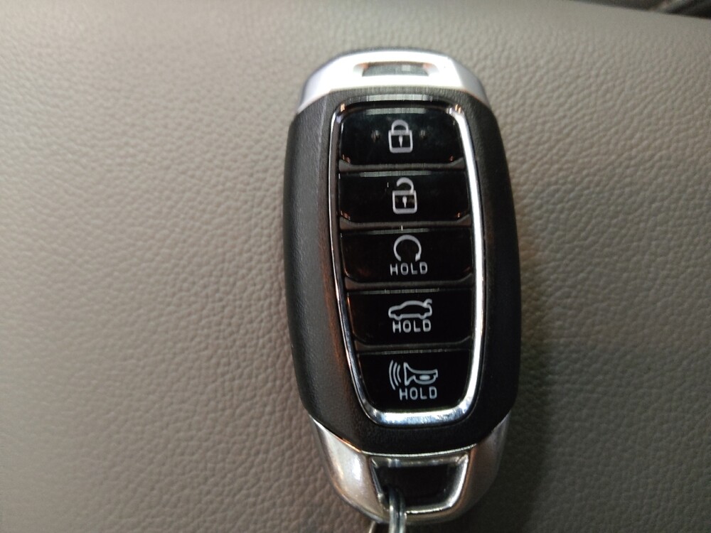 2023 Hyundai Elantra in Lakeland, FL 33815 - 18133664 32