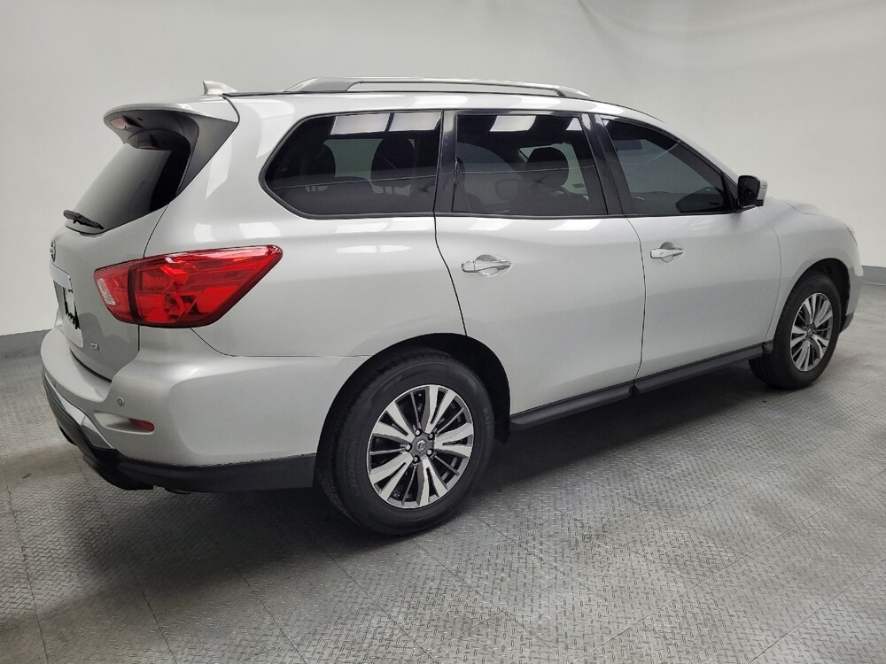 2019 Nissan Pathfinder in Las Vegas, NV 89104 - 18133674 10