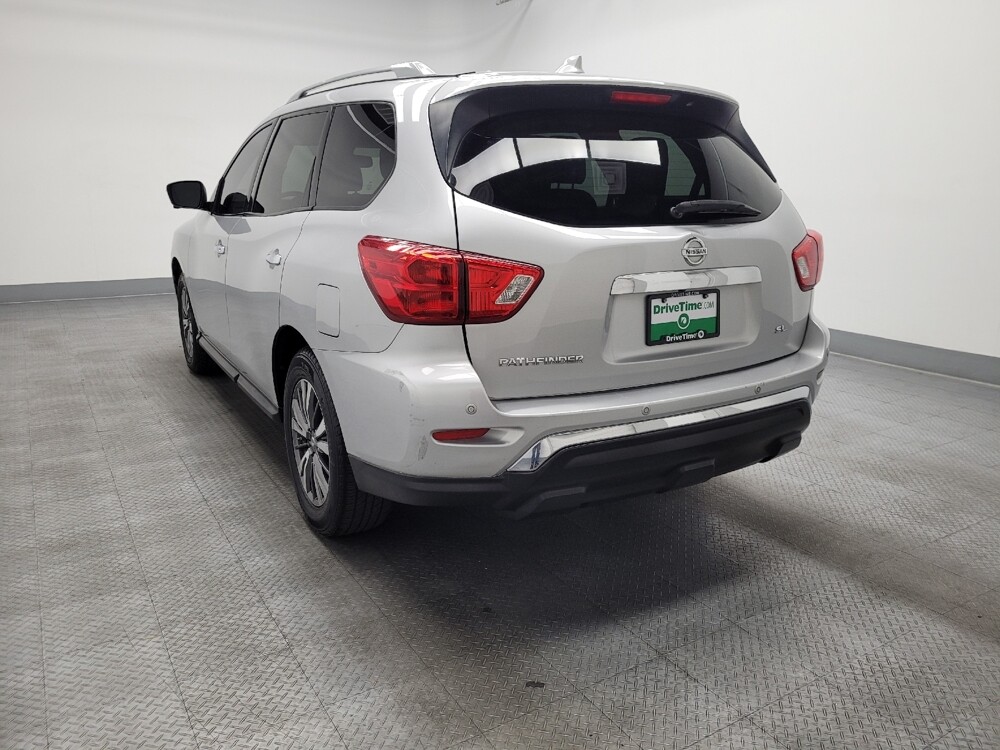 2019 Nissan Pathfinder in Las Vegas, NV 89104 - 18133674 5