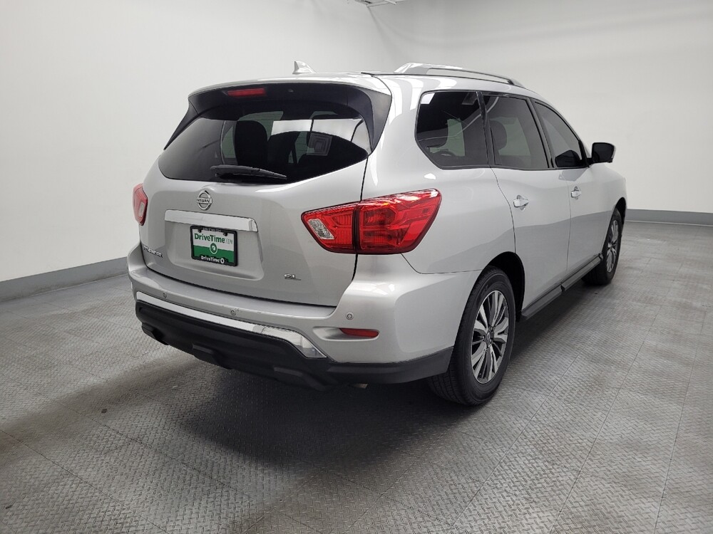 2019 Nissan Pathfinder in Las Vegas, NV 89104 - 18133674 9