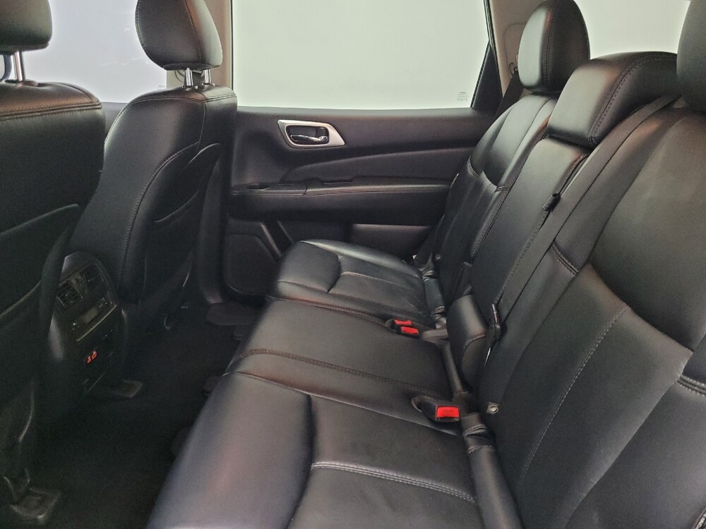 2019 Nissan Pathfinder in Las Vegas, NV 89104 - 18133674 18