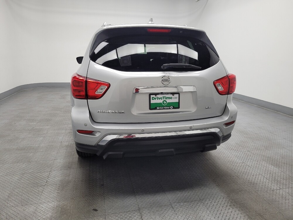 2019 Nissan Pathfinder in Las Vegas, NV 89104 - 18133674 6