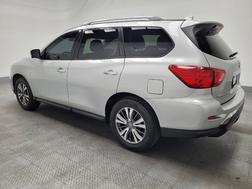 2019 Nissan Pathfinder in Las Vegas, NV 89104 - 18133674 3