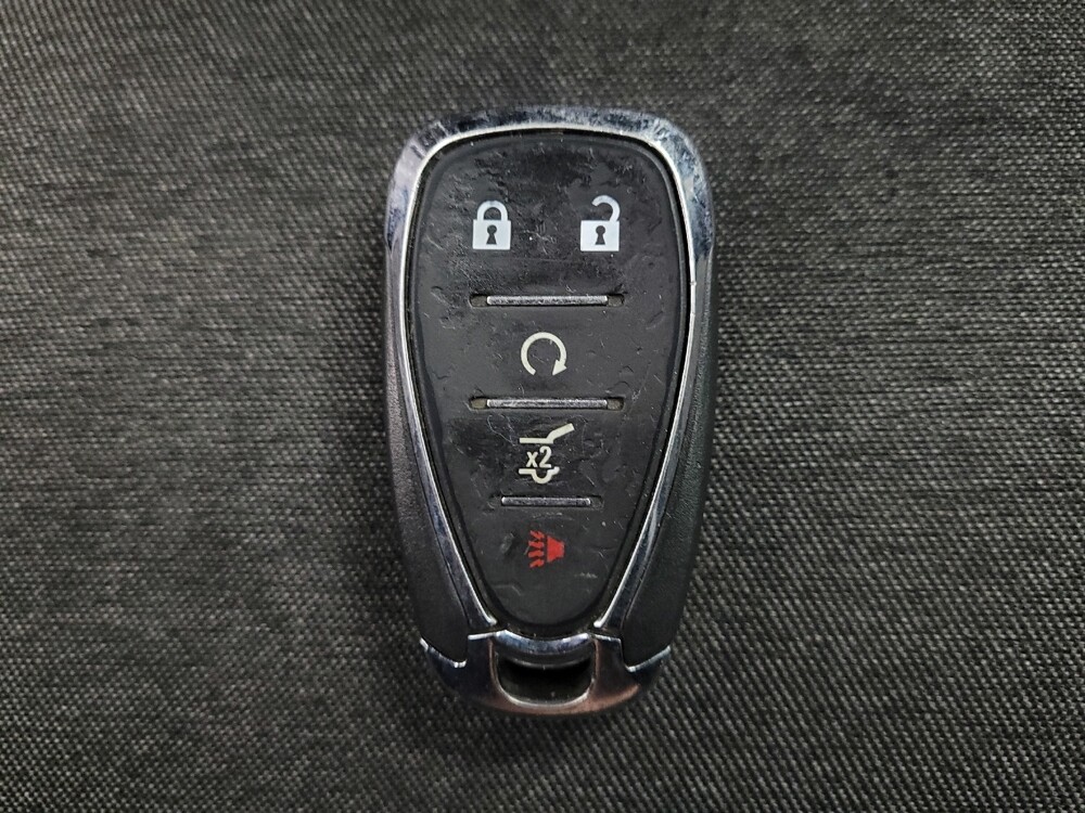 2022 Chevrolet Equinox in Las Vegas, NV 89104 - 18133676 32