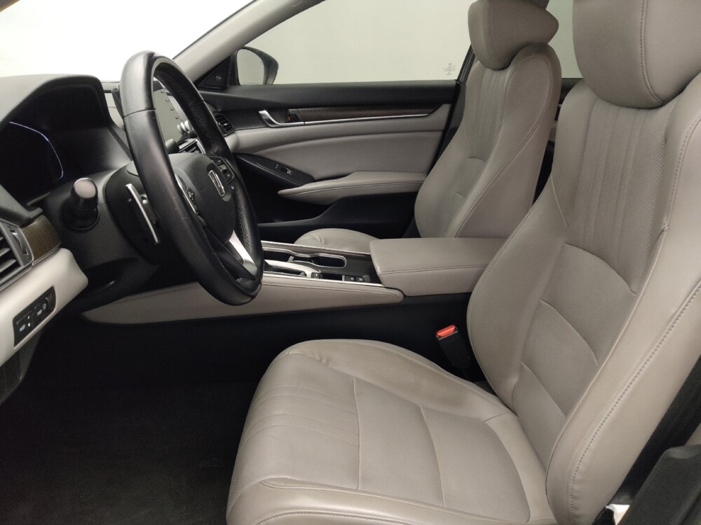 2018 Honda Accord in Wilmington, NC 28405 - 18133687 17