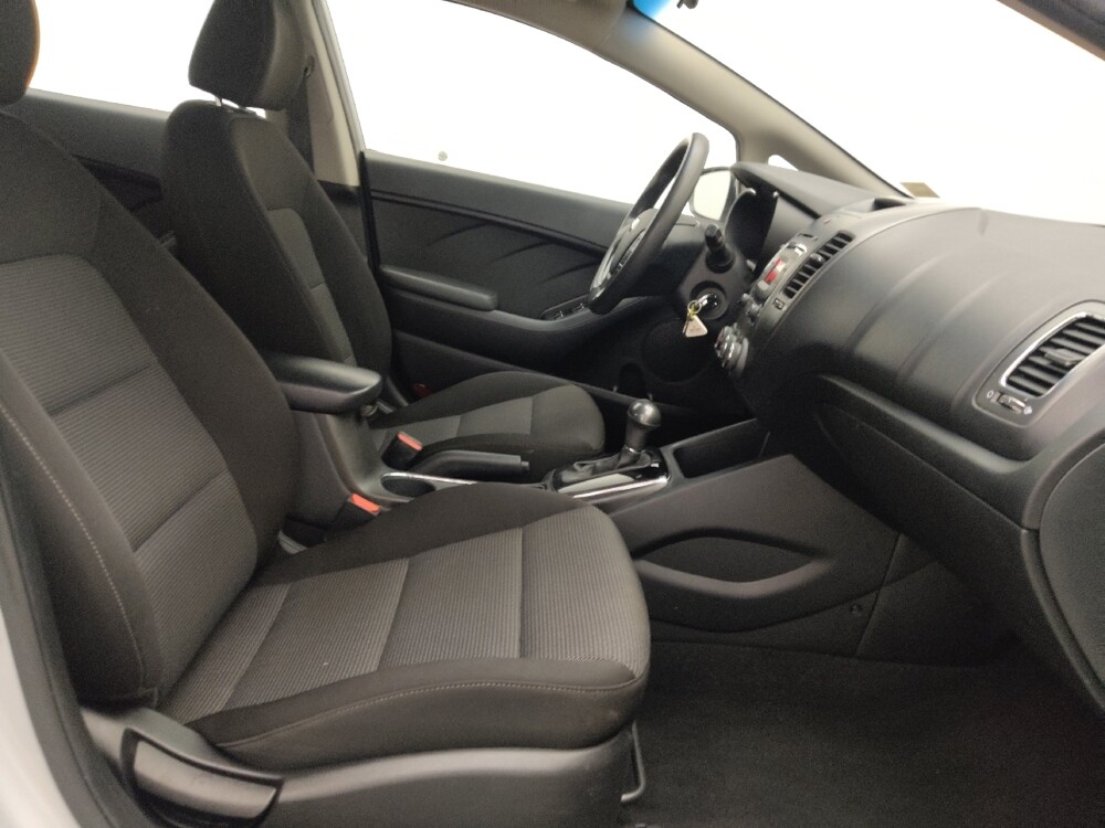 2017 Kia Forte in Jacksonville, FL 32210 - 18133694 21