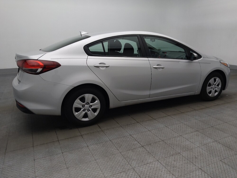 2017 Kia Forte in Jacksonville, FL 32210 - 18133694 10