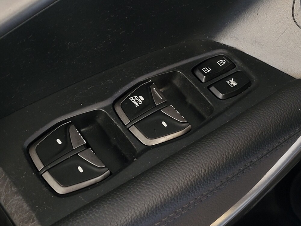 2018 Hyundai Santa Fe in Hialeah, FL 33014 - 18133695 27