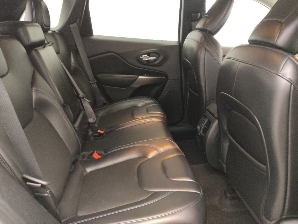 2020 Jeep Cherokee in Ocala, FL 34471 - 18133696 19