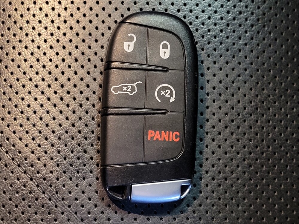 2018 Jeep Grand Cherokee in Hialeah, FL 33014 - 18133698 32