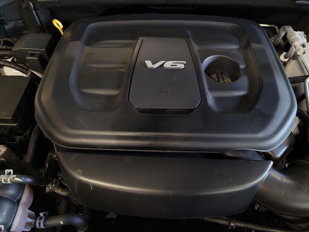 2018 Jeep Grand Cherokee in Hialeah, FL 33014 - 18133698 30