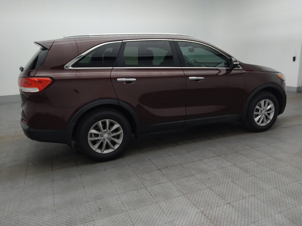 2017 Kia Sorento in Gainesville, FL 32609 - 18133699 10