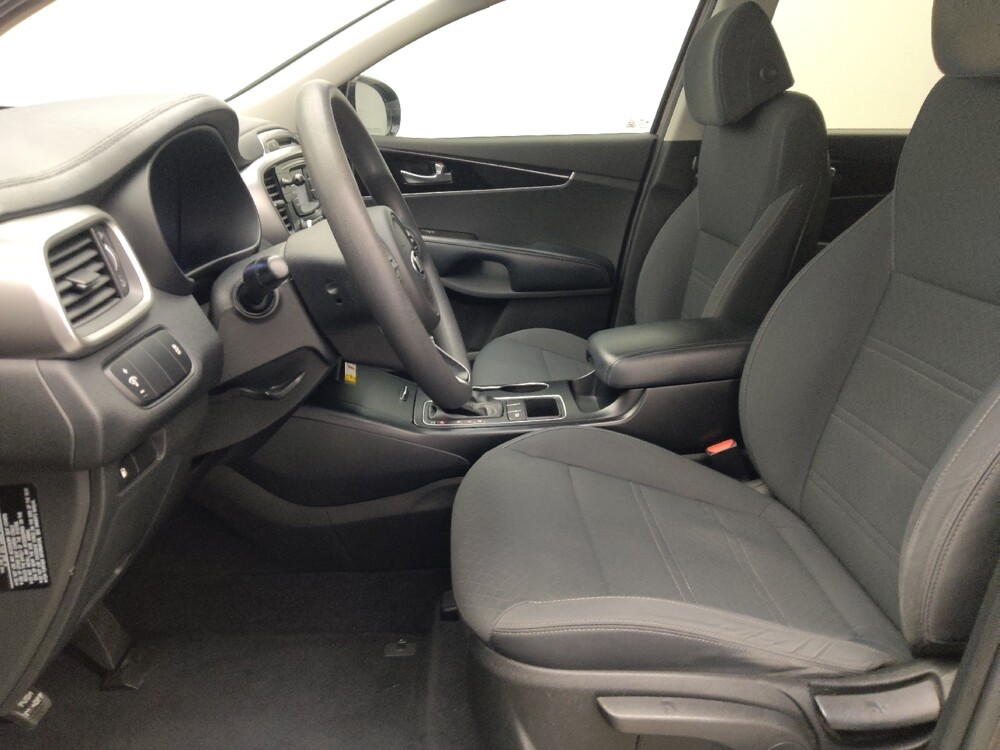 2017 Kia Sorento in Gainesville, FL 32609 - 18133699 17