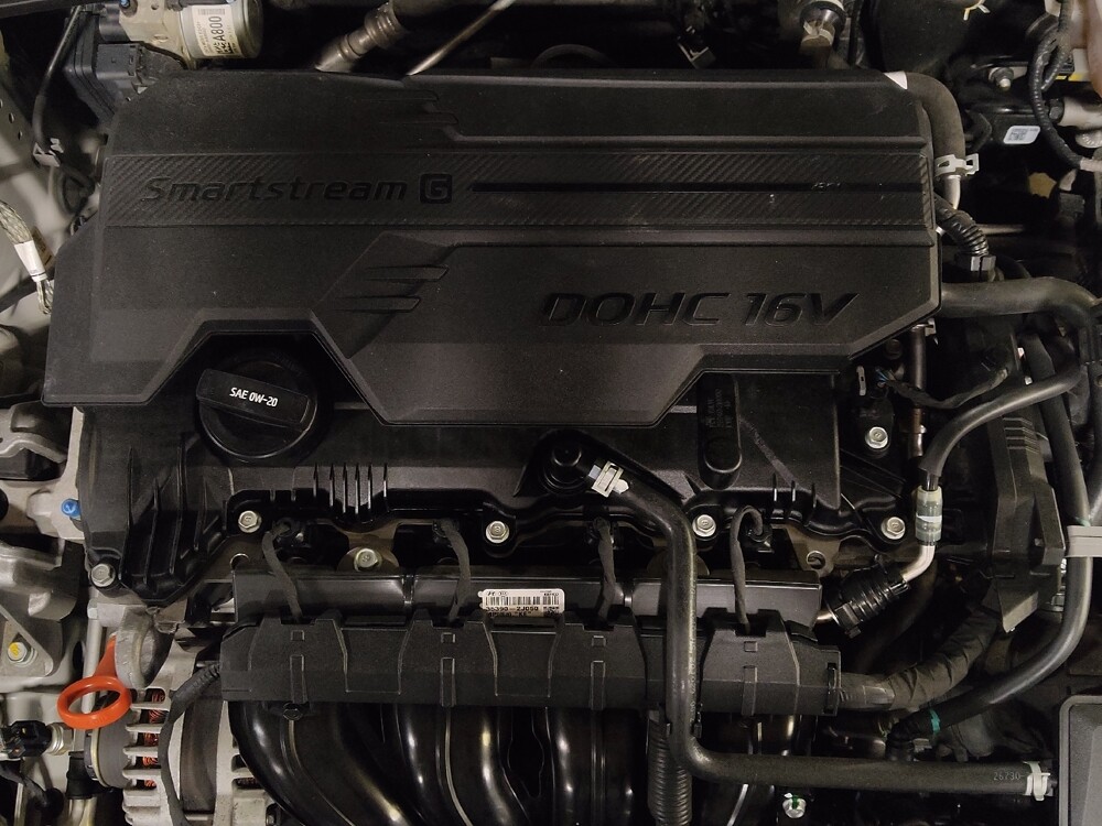 2021 Hyundai Elantra in Pensacola, FL 32505 - 18133700 30