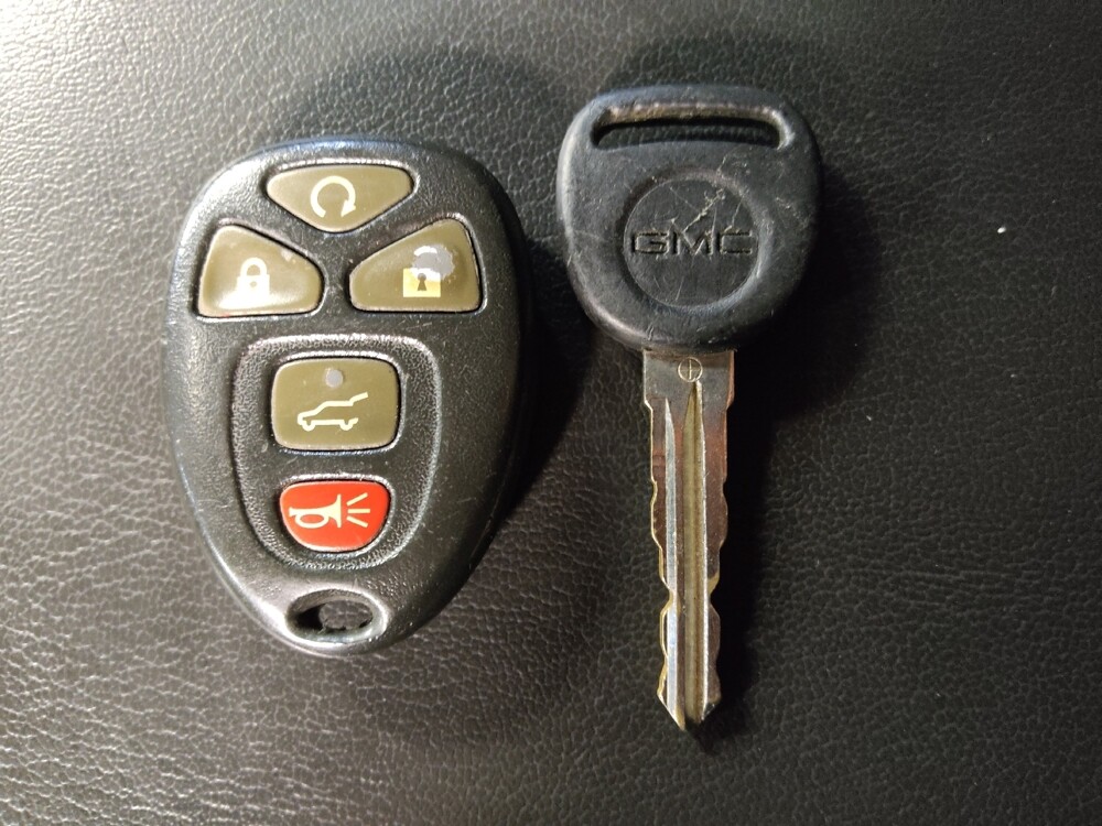 2015 GMC Acadia in Greenville, SC 29607 - 18133710 32