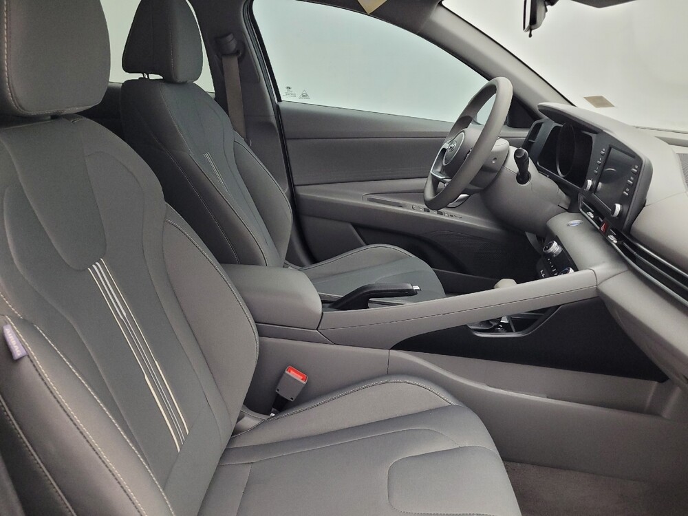 2022 Hyundai Elantra in Greenville, SC 29607 - 18133714 21
