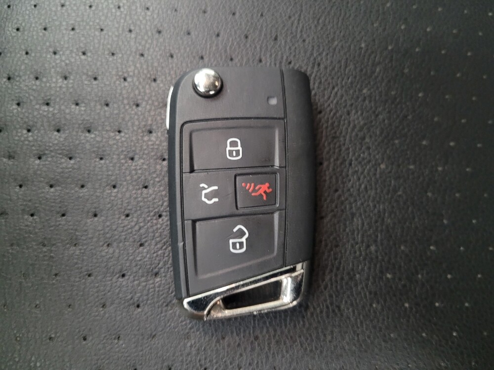 2020 Volkswagen Tiguan in Madison, TN 37115 - 18133723 32