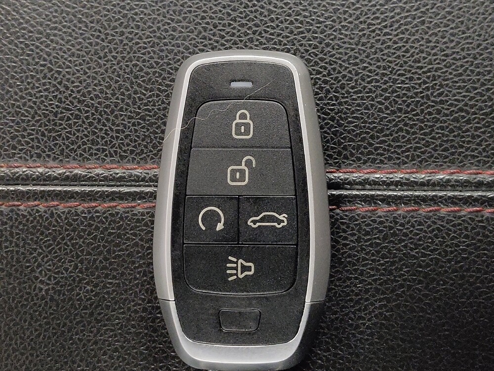 2022 Chevrolet Equinox in Houston, TX 77060 - 18133728 32