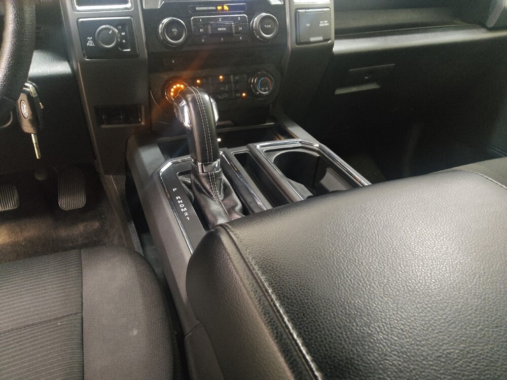 2016 Ford F150 in Fairfield, OH 45014 - 18133734 26