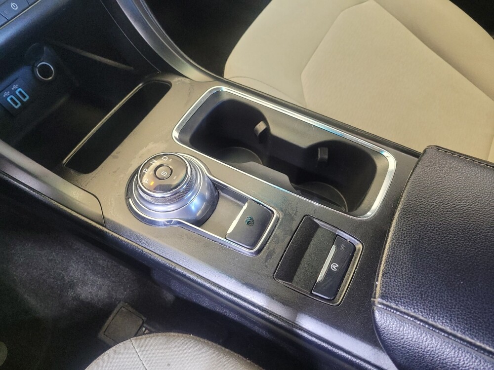 2019 Ford Fusion in Maple Heights, OH 44137 - 18133736 26