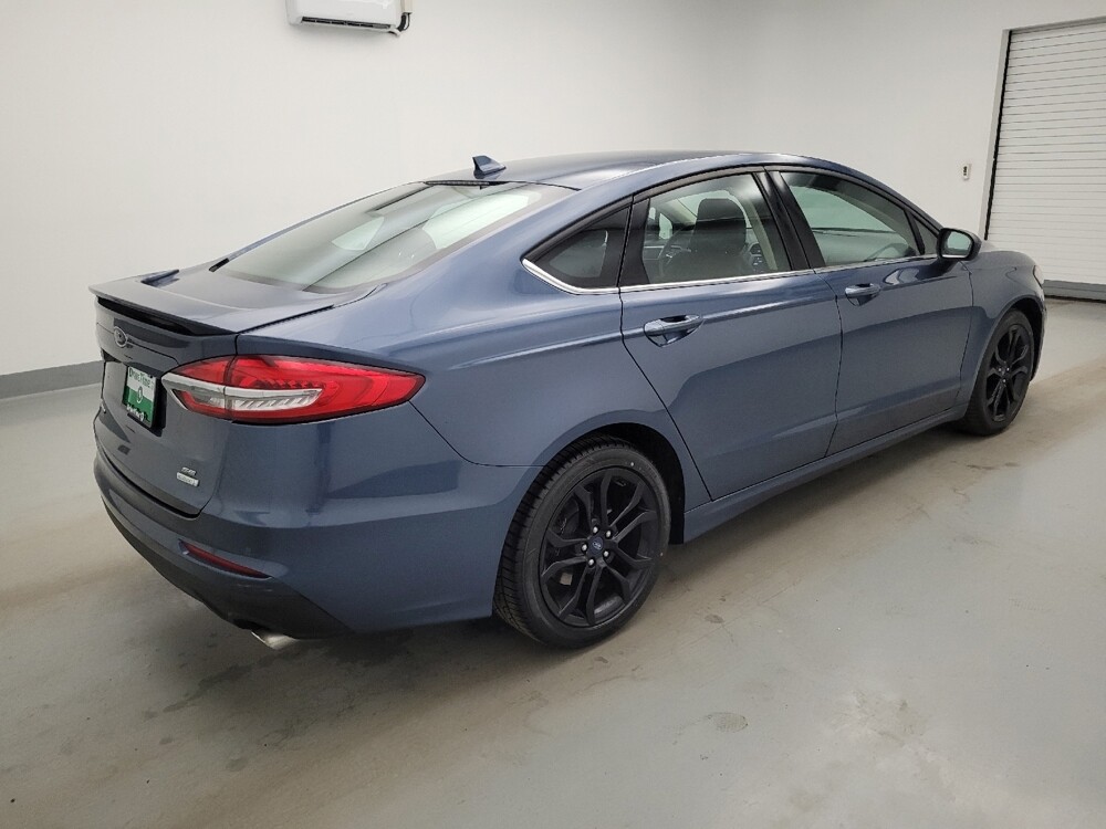 2019 Ford Fusion in Maple Heights, OH 44137 - 18133736 10