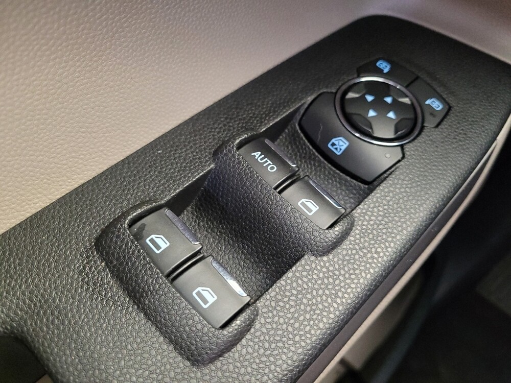 2020 Ford EcoSport in Maple Heights, OH 44137 - 18133740 27