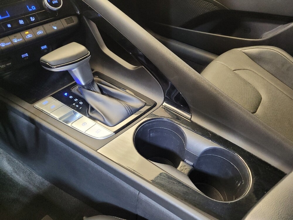 2021 Hyundai Elantra in Maple Heights, OH 44137 - 18133743 26