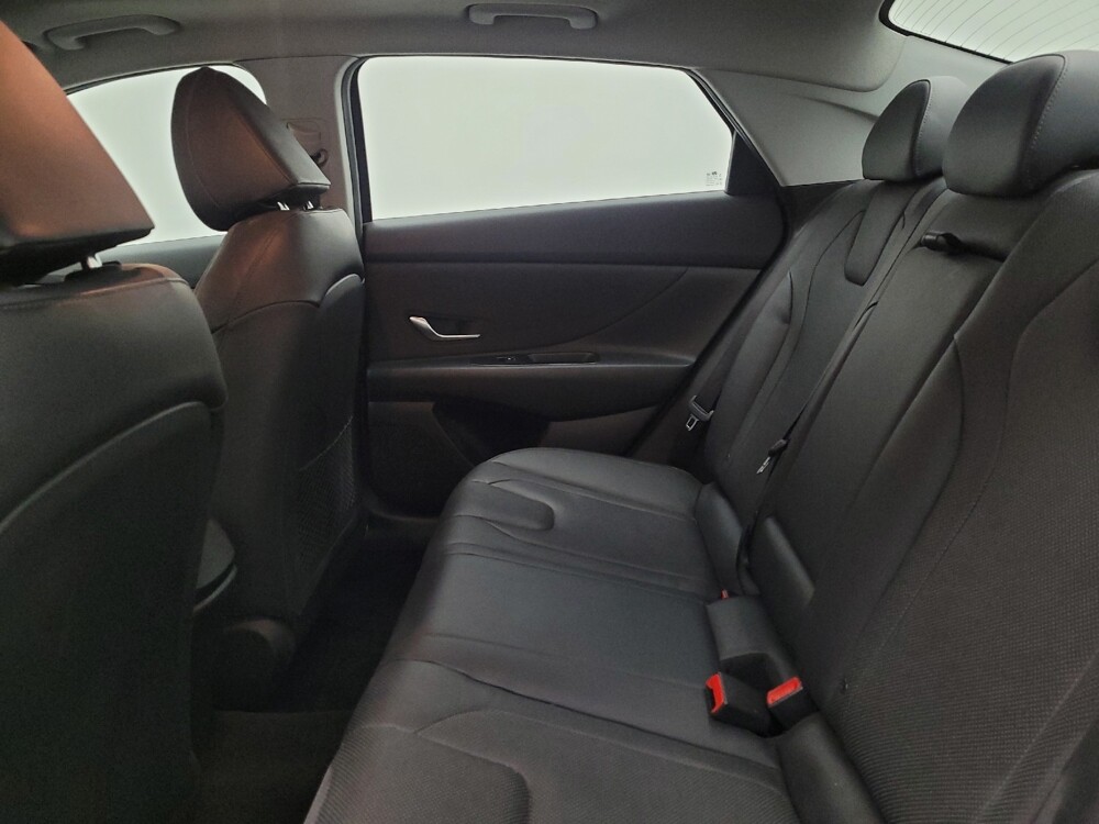 2021 Hyundai Elantra in Maple Heights, OH 44137 - 18133743 18