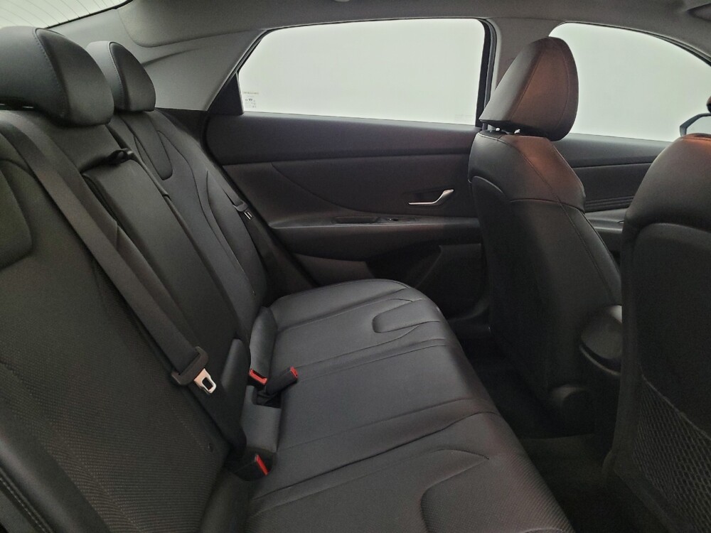 2021 Hyundai Elantra in Maple Heights, OH 44137 - 18133743 19