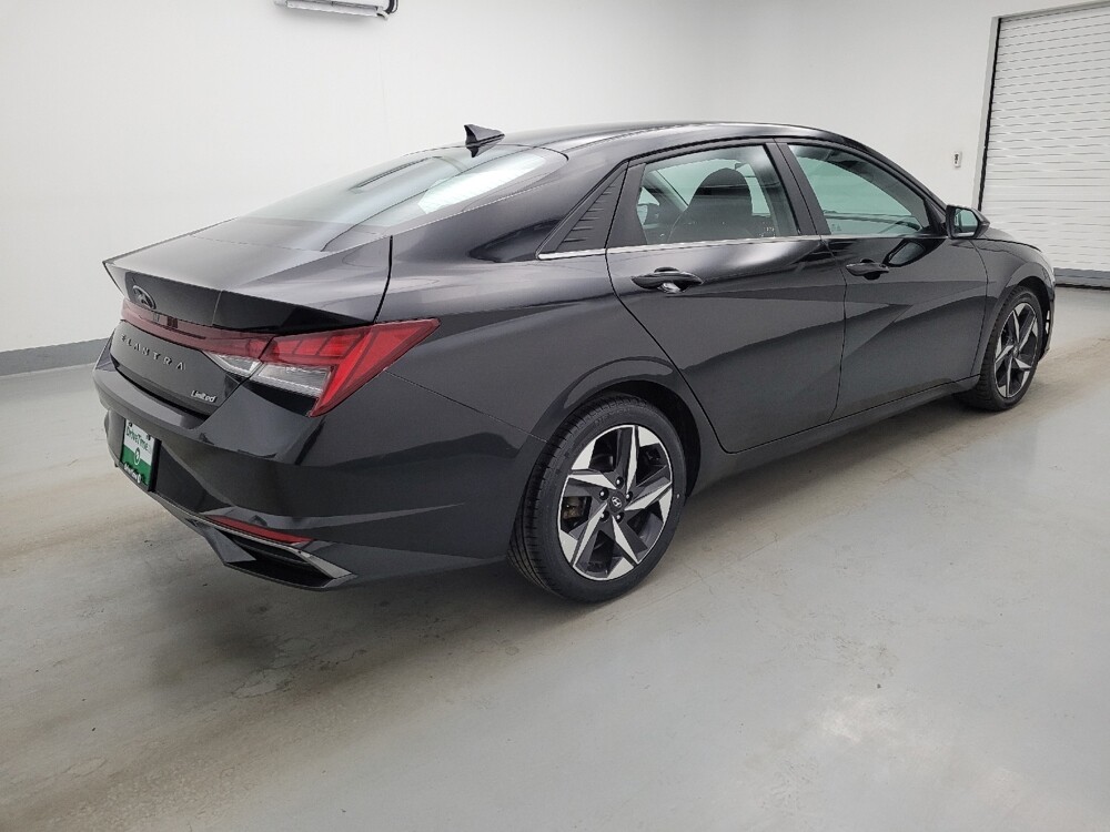 2021 Hyundai Elantra in Maple Heights, OH 44137 - 18133743 10