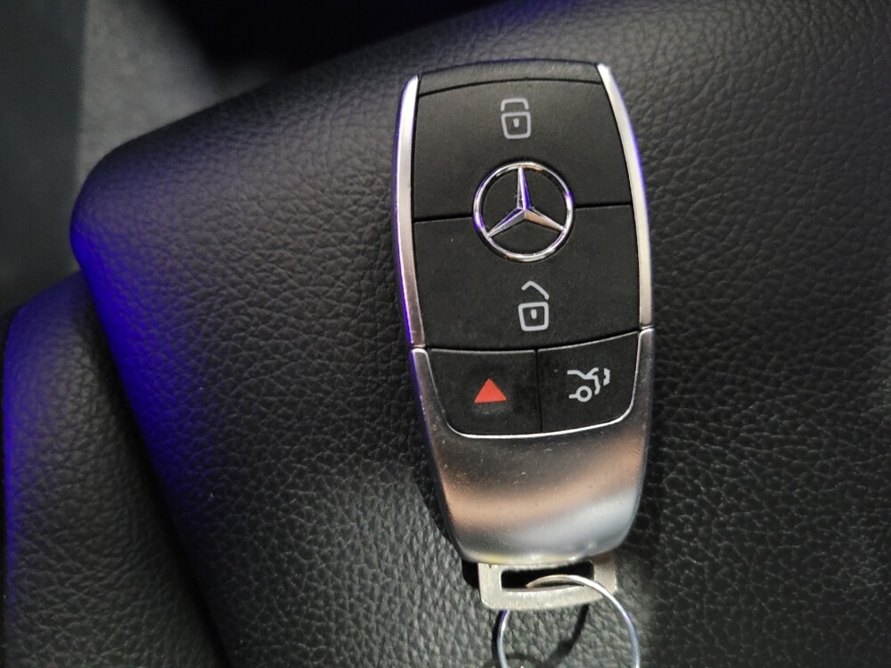 2020 Mercedes-Benz GLB 250 in Richmond, VA 23235 - 18133744 32