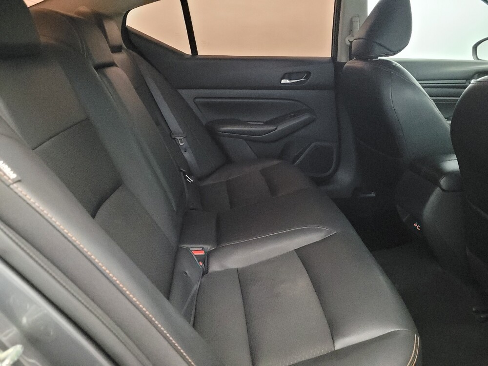 2019 Nissan Altima in Glen Burnie, MD 21061 - 18133747 19