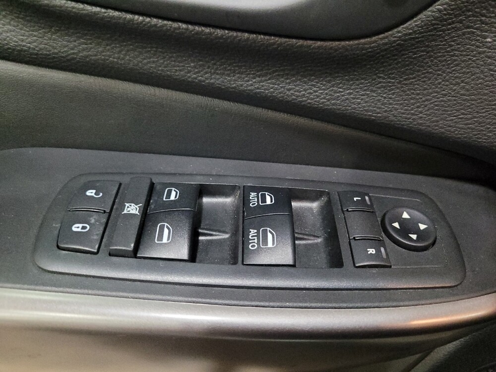 2019 Jeep Cherokee in Henrico, VA 23223 - 18133758 27