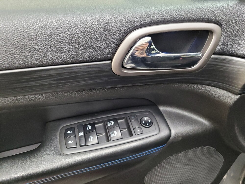 2019 Jeep Grand Cherokee in Plymouth Meeting, PA 19462 - 18133759 27