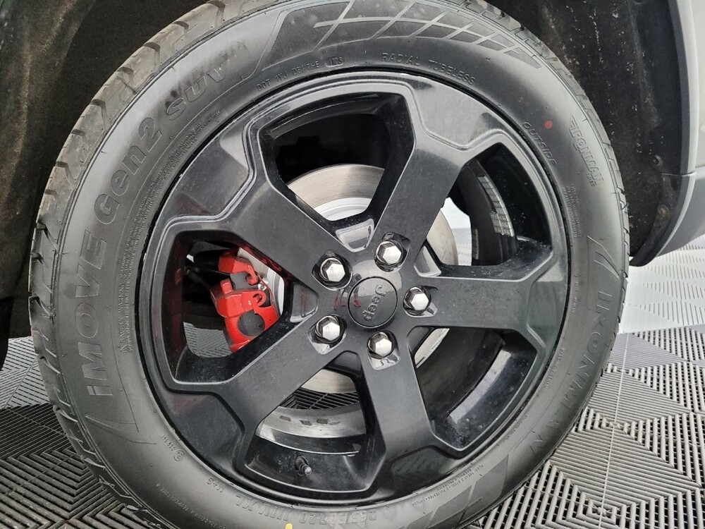 2019 Jeep Grand Cherokee in Plymouth Meeting, PA 19462 - 18133759 31